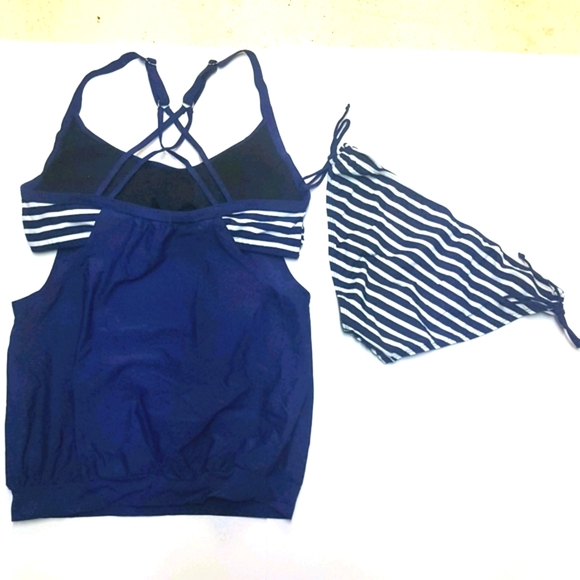 NEW Swimsuit Layered Tankini Sz Large Adjustable - Picture 2 of 4